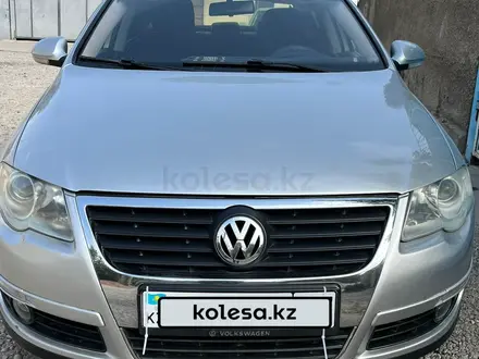 Volkswagen Passat 2005 года за 3 500 000 тг. в Шымкент