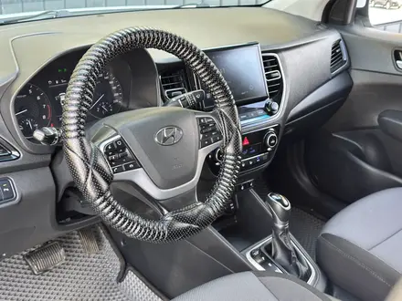 Hyundai Accent 2020 года за 7 700 000 тг. в Актобе – фото 13