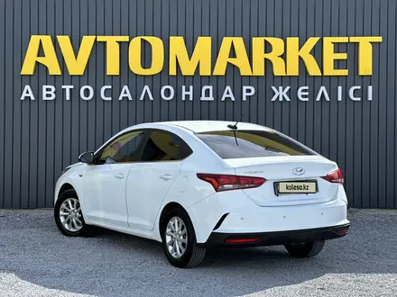 Hyundai Accent 2020 года за 7 700 000 тг. в Актобе – фото 4