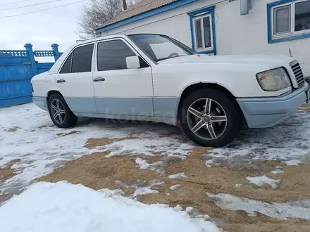 Mercedes-Benz E 220 1995 года за 2 430 195 тг. в Аральск – фото 19