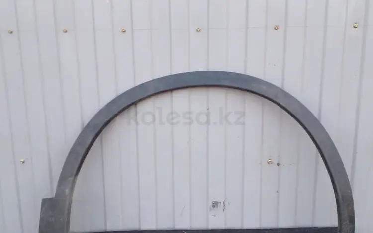 Накладка (молдинг) расширитель переднего правого крыла nissan qashqai j10 за 6 428 тг. в Астана