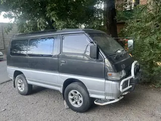 Mitsubishi Delica