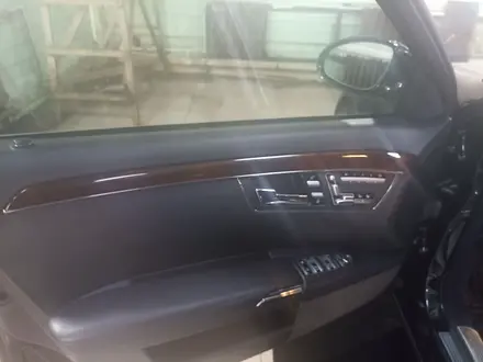 Mercedes-Benz S 350 2007 года за 9 500 000 тг. в Караганда – фото 38