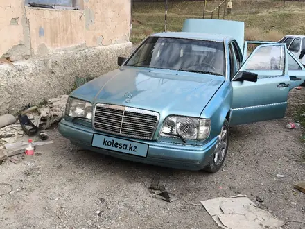 Mercedes-Benz E 280 1992 года за 1 700 000 тг. в Шымкент