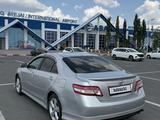 Toyota Camry 2011 года за 6 500 000 тг. в Семей – фото 4