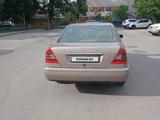 Mercedes-Benz C 180 1993 годаүшін890 000 тг. в Алматы