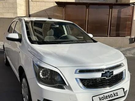 Chevrolet Cobalt 2022 года за 3 900 000 тг. в Караганда – фото 2