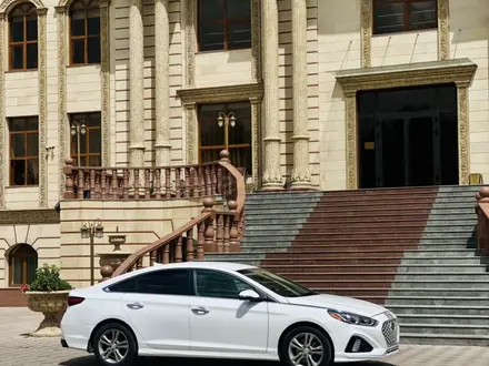 Hyundai Sonata 2019 года за 7 000 000 тг. в Шымкент – фото 3