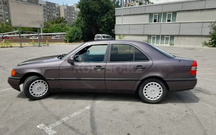 Mercedes-Benz C 180 1995 года за 2 300 000 тг. в Алматы