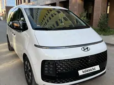 Hyundai Staria, 2025