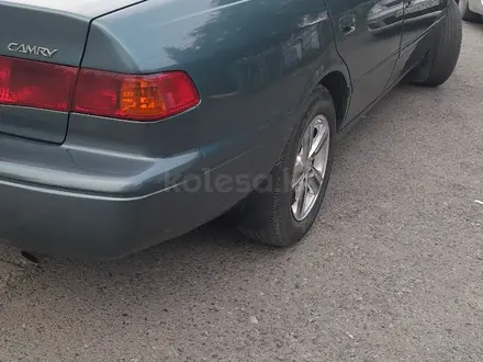 Toyota Camry 1999 года за 4 150 000 тг. в Зайсан – фото 2