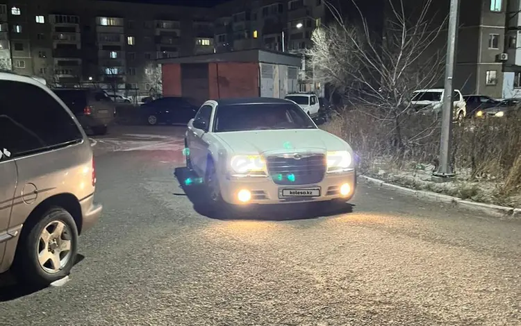 Chrysler 300C 2006 годаfor4 500 000 тг. в Караганда