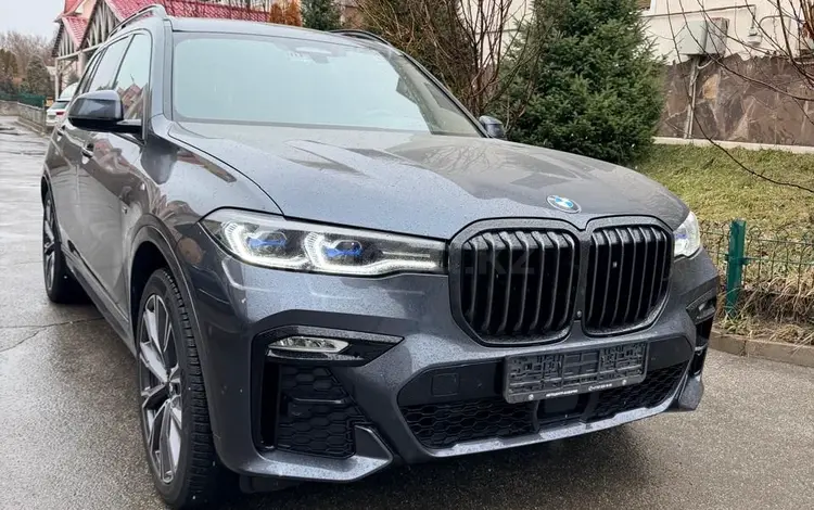 BMW X7 2022 года за 47 400 000 тг. в Алматы