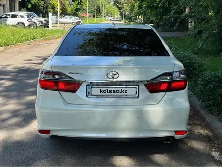 Toyota Camry 2017 года за 11 900 000 тг. в Шымкент – фото 7