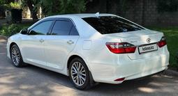 Toyota Camry 2017 года за 11 900 000 тг. в Шымкент