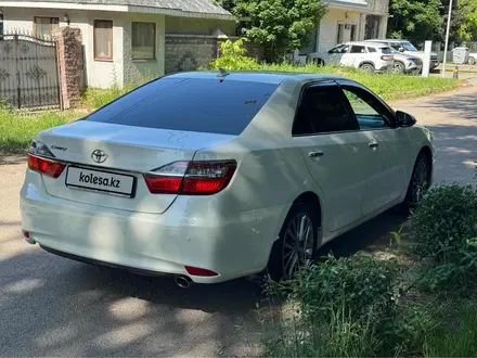 Toyota Camry 2017 года за 11 900 000 тг. в Шымкент – фото 8