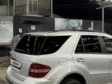 Mercedes-Benz ML 350 2007 года за 7 000 000 тг. в Шымкент – фото 4