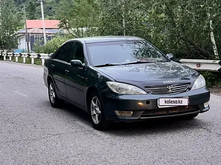 Toyota Camry 2004 года за 5 000 000 тг. в Алматы – фото 18