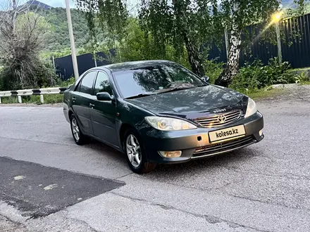 Toyota Camry 2004 года за 5 000 000 тг. в Алматы – фото 22