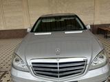 Mercedes-Benz S 500 2012 года за 15 000 000 тг. в Шымкент