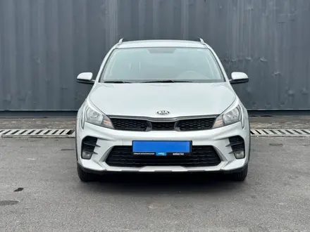 Kia Rio X-Line 2020 года за 6 640 000 тг. в Алматы – фото 2