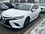 Toyota Camry 2018 года за 10 000 000 тг. в Алматы