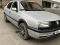 Volkswagen Vento 1993 годаfor2 100 000 тг. в Алматы