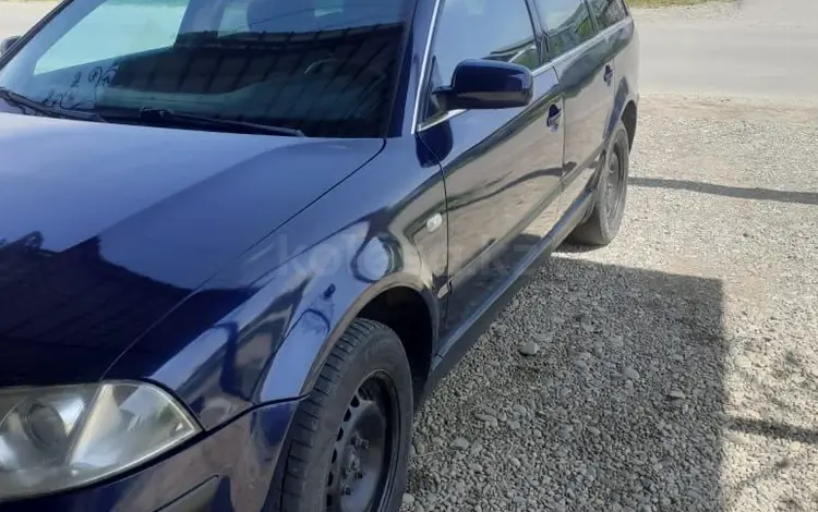 Volkswagen Passat 2003 годаүшін2 800 000 тг. в Тараз