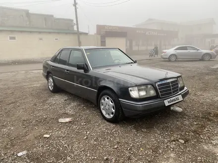 Mercedes-Benz E 200 1995 года за 2 400 000 тг. в Асыката – фото 2