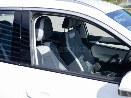 Geely Atlas Premium 2.0T 2025 года за 12 490 000 тг. в Караганда – фото 13