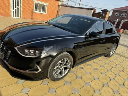 Hyundai Sonata 2023 года за 11 000 000 тг. в Атырау – фото 4