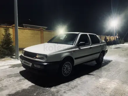 Volkswagen Vento 1993 года за 1 200 000 тг. в Караганда – фото 5