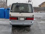 Toyota Hiace 1994 года за 2 900 000 тг. в Семей – фото 3