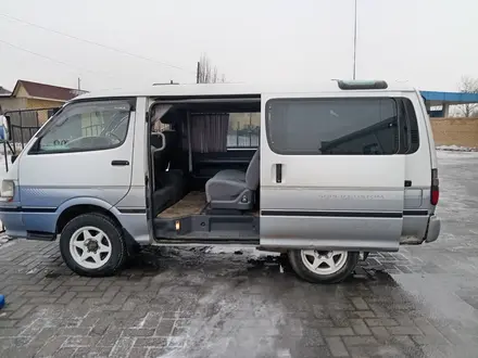 Toyota Hiace 1994 года за 2 900 000 тг. в Семей – фото 7