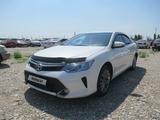 Toyota Camry 2016 годаүшін10 340 750 тг. в Шымкент – фото 2