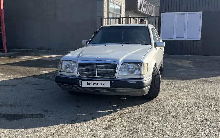 Mercedes-Benz E 220 1993 годаүшін1 700 000 тг. в Тараз