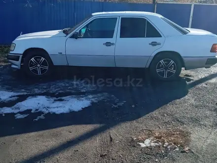 Mercedes-Benz E 200 1992 года за 1 250 000 тг. в Тимирязево