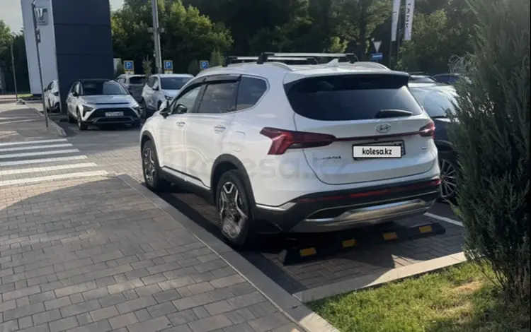 Hyundai Santa Fe 2021 года за 13 900 000 тг. в Алматы