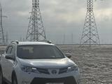 Toyota RAV4 2015 годаүшін9 000 000 тг. в Атырау