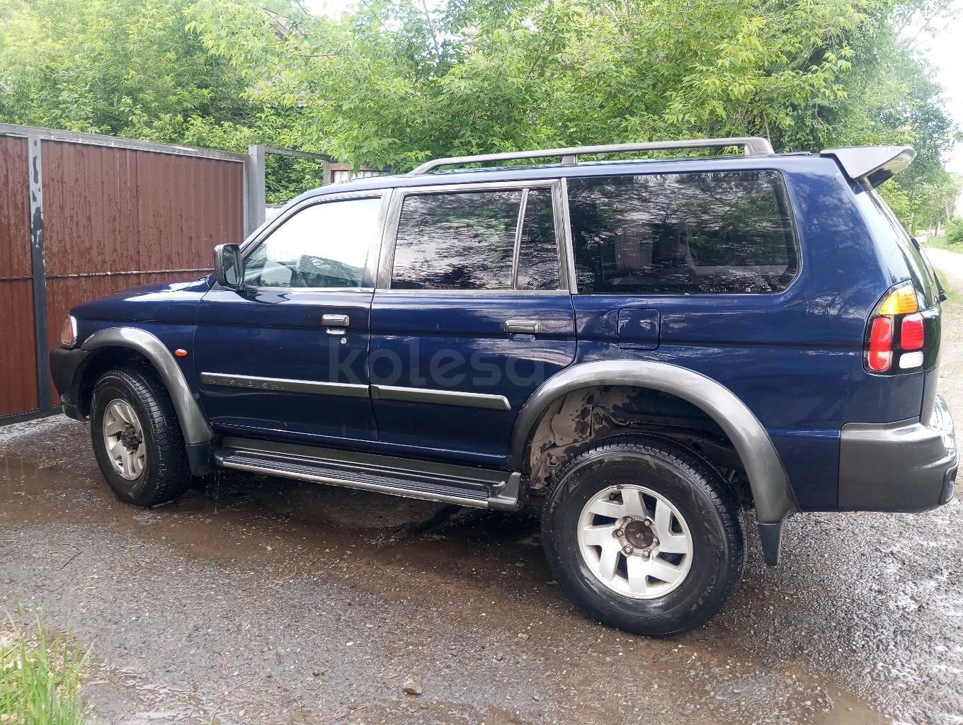 Mitsubishi Pajero Sport 2000 г