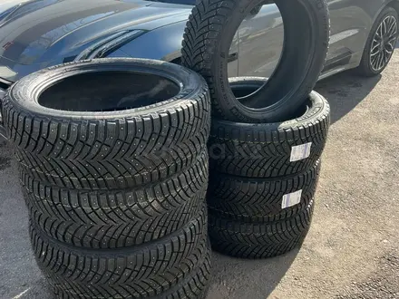 Michelin X-Ice North 4 (шип) Передние 255/40 R21 Задние 285/35 R21 за 340 000 тг. в Алматы