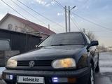Volkswagen Golf 1995 года за 1 200 000 тг. в Алматы
