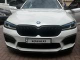 BMW 540 2018 года за 29 800 000 тг. в Алматы – фото 3