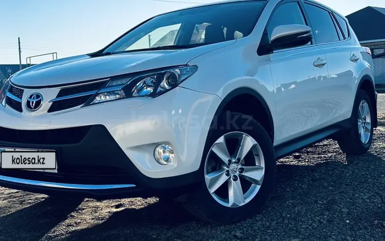 Toyota RAV4 2013 годаfor10 400 000 тг. в Уральск