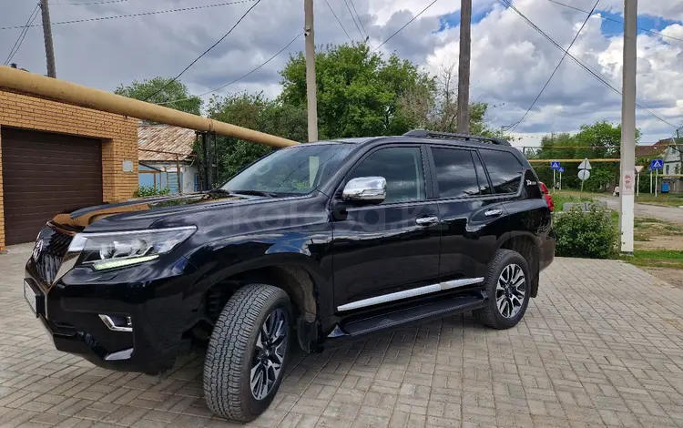 Toyota Land Cruiser Prado 2021 года за 22 500 000 тг. в Уральск