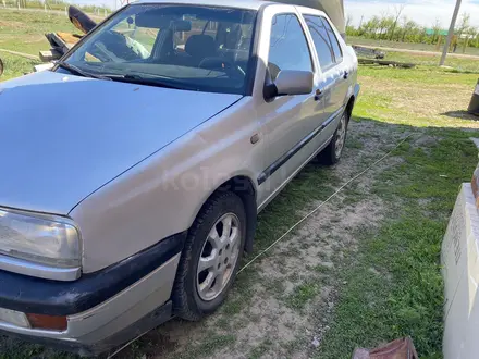 Volkswagen Vento 1996 года за 1 200 000 тг. в Уральск