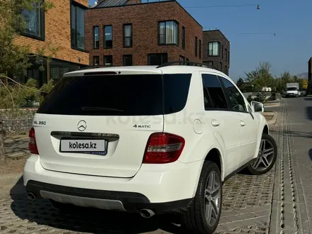 Mercedes-Benz ML 350 2006 года за 7 900 000 тг. в Алматы – фото 7