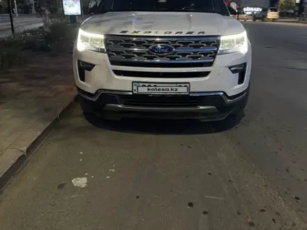 Ford Explorer 2018 года за 15 500 000 тг. в Алматы – фото 9