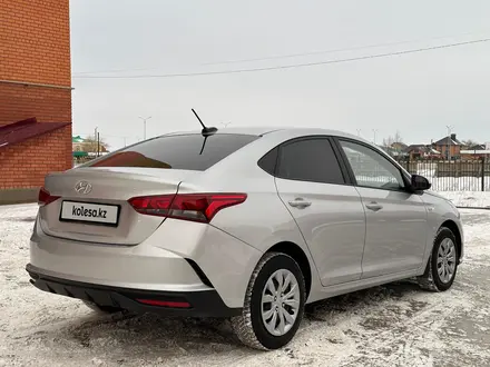 Hyundai Accent 2022 года за 8 500 000 тг. в Уральск – фото 8