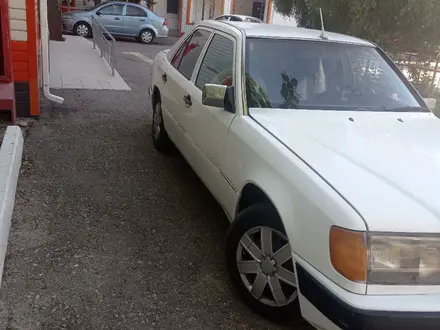 Mercedes-Benz E 200 1992 года за 1 500 000 тг. в Шымкент – фото 3